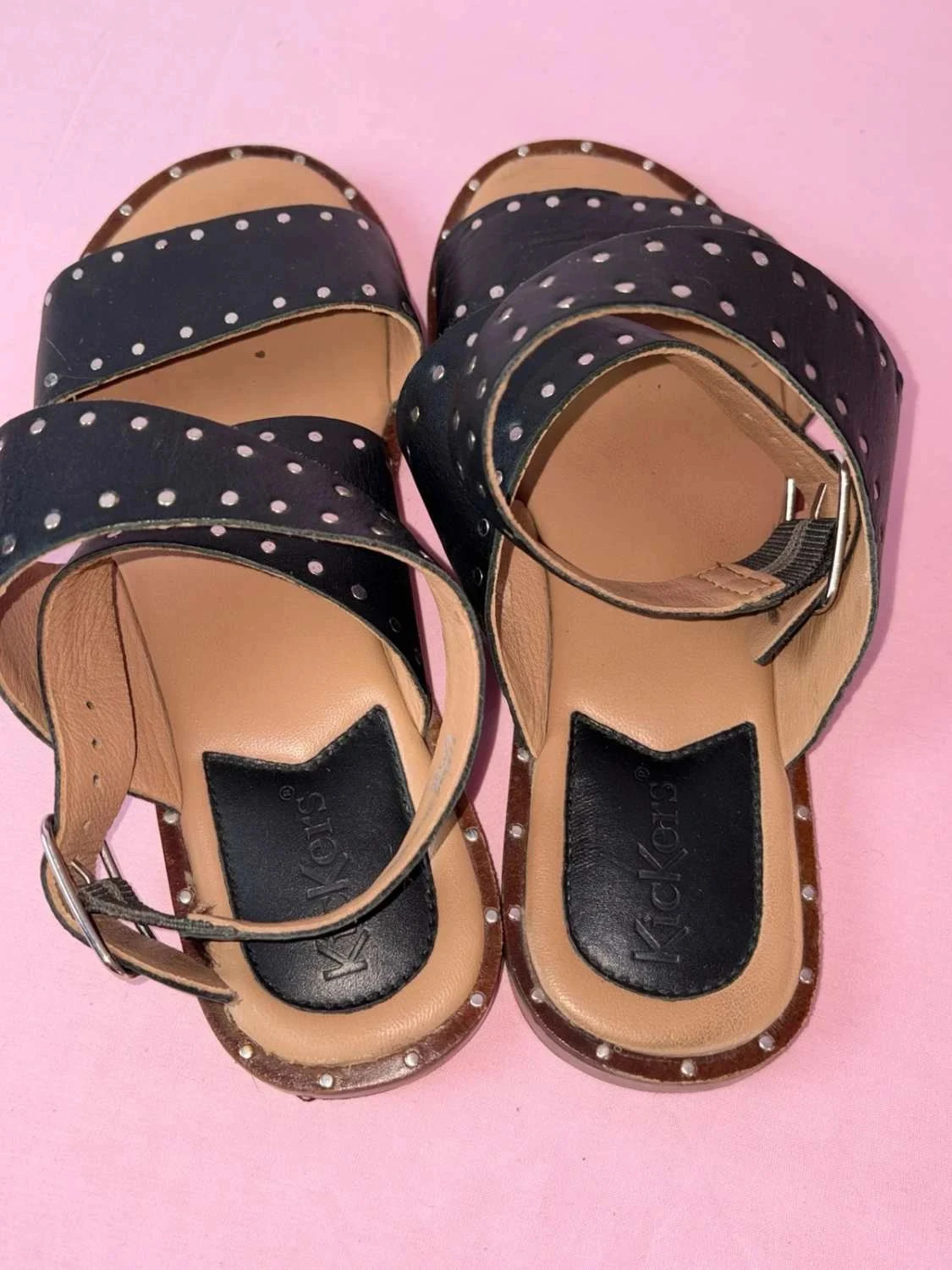 Sandalia para mujer kickers talla 36 limpia – photo 4